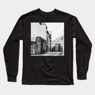 The Conquet Long Sleeve T-Shirt